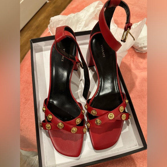 VERSACE SANDALS 👡 WOMEN LEATHER RED DARK RED - Picture 2 of 11